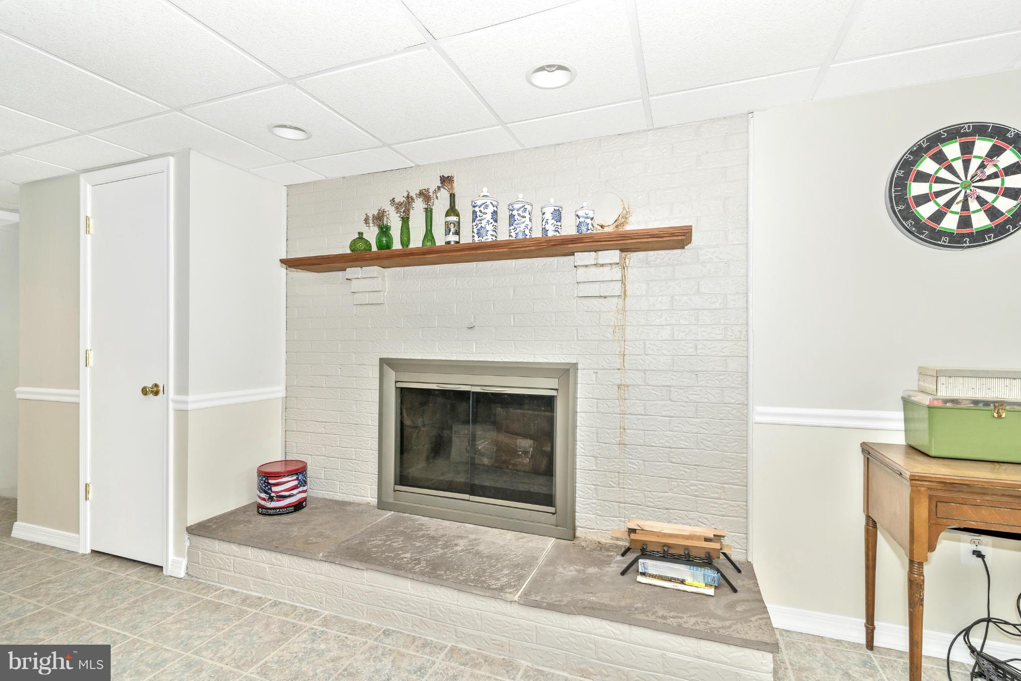 8341 Reno Monument Road Middletown, MD 21769 - Photo 22 of 30 Family Room