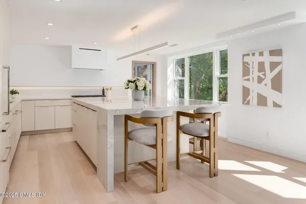 $4,800,000 | 636 Steamboat Road, Unit 3A B & E, Greenwich, CT 06830