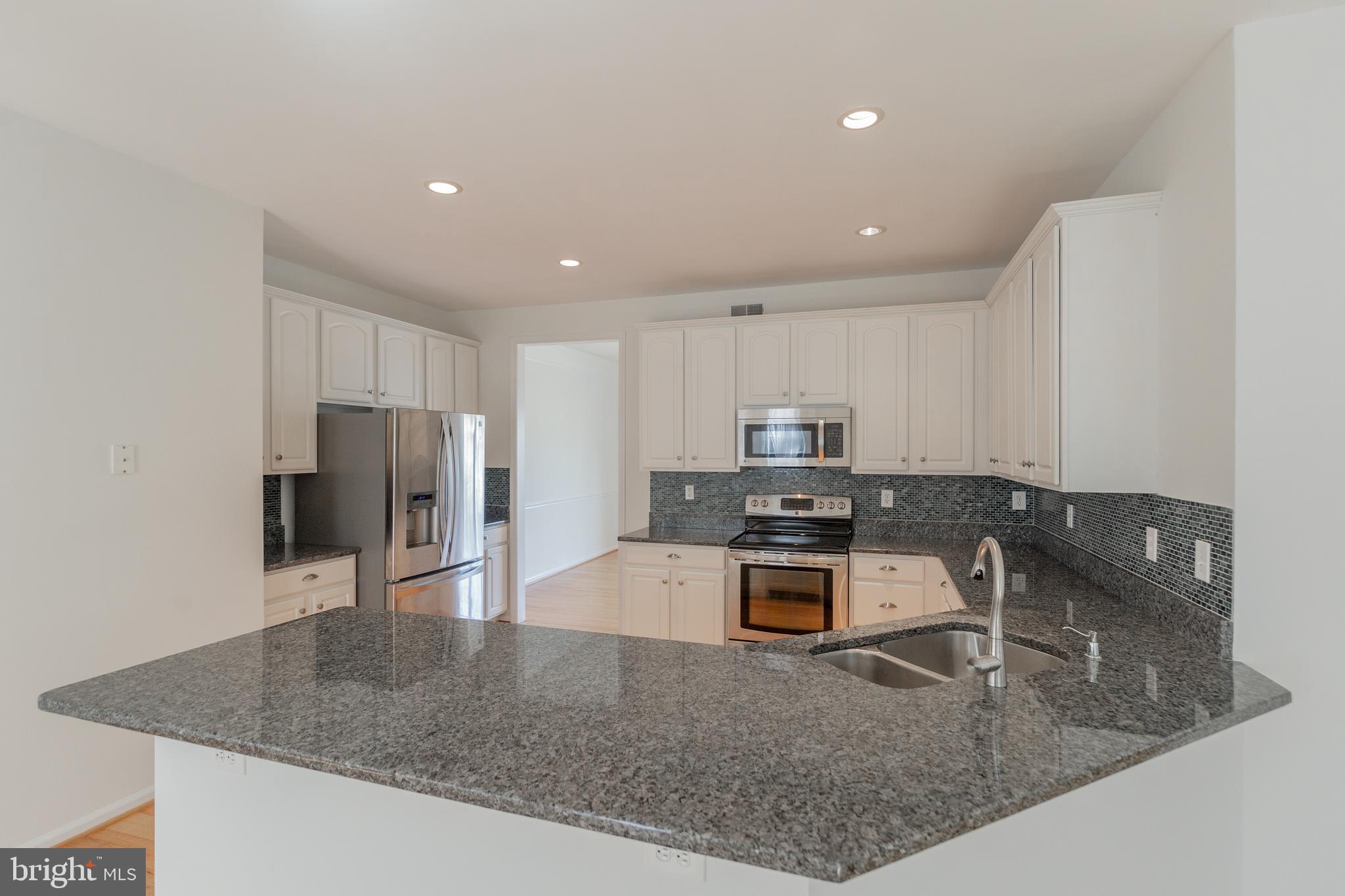 12924 Summit Ridge Terrace Germantown, MD 20874 - Photo 8 of 33 Gallery Image 8