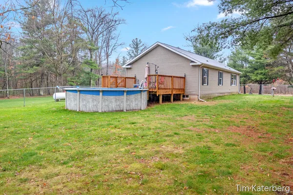 $299,900 | 162 South Locust Avenue, White Cloud, MI 49349