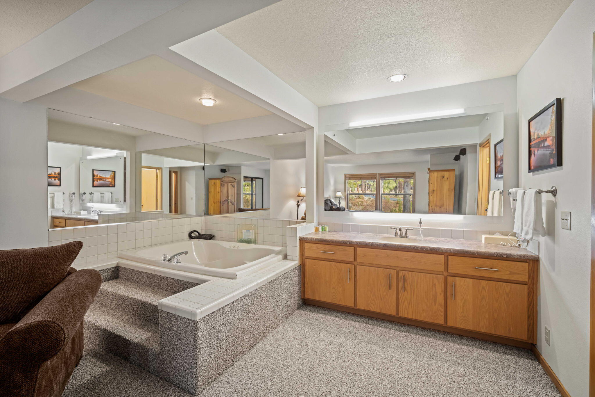 57383 Beaver Ridge Loop, Unit 35D Sunriver, OR 97707 - Photo 8 of 12 25-web-or-mls-35 Ridge Condo-25