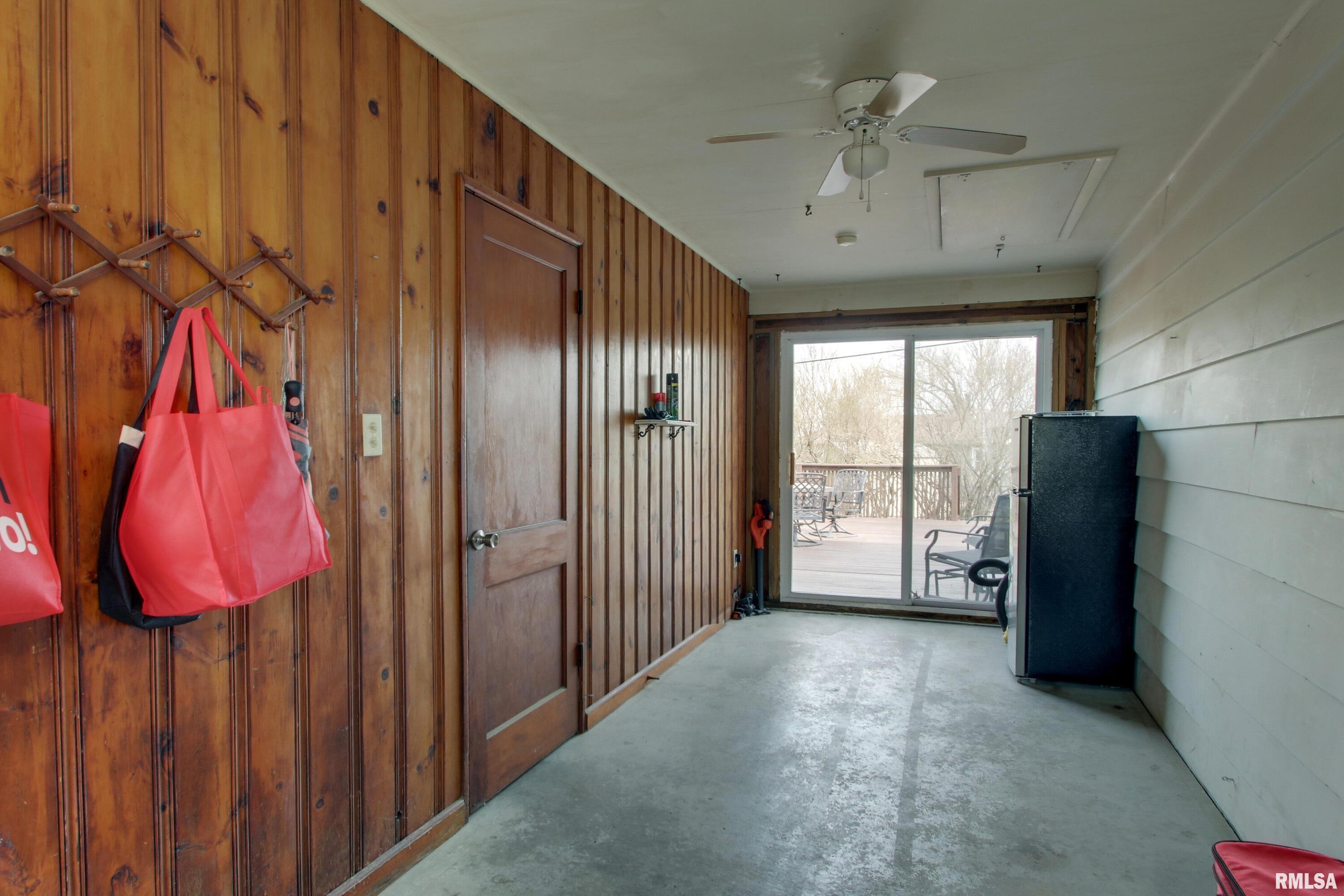 3213 Lawrence Road Quincy, IL 62301 - Photo 14 of 20 Gallery Image 14