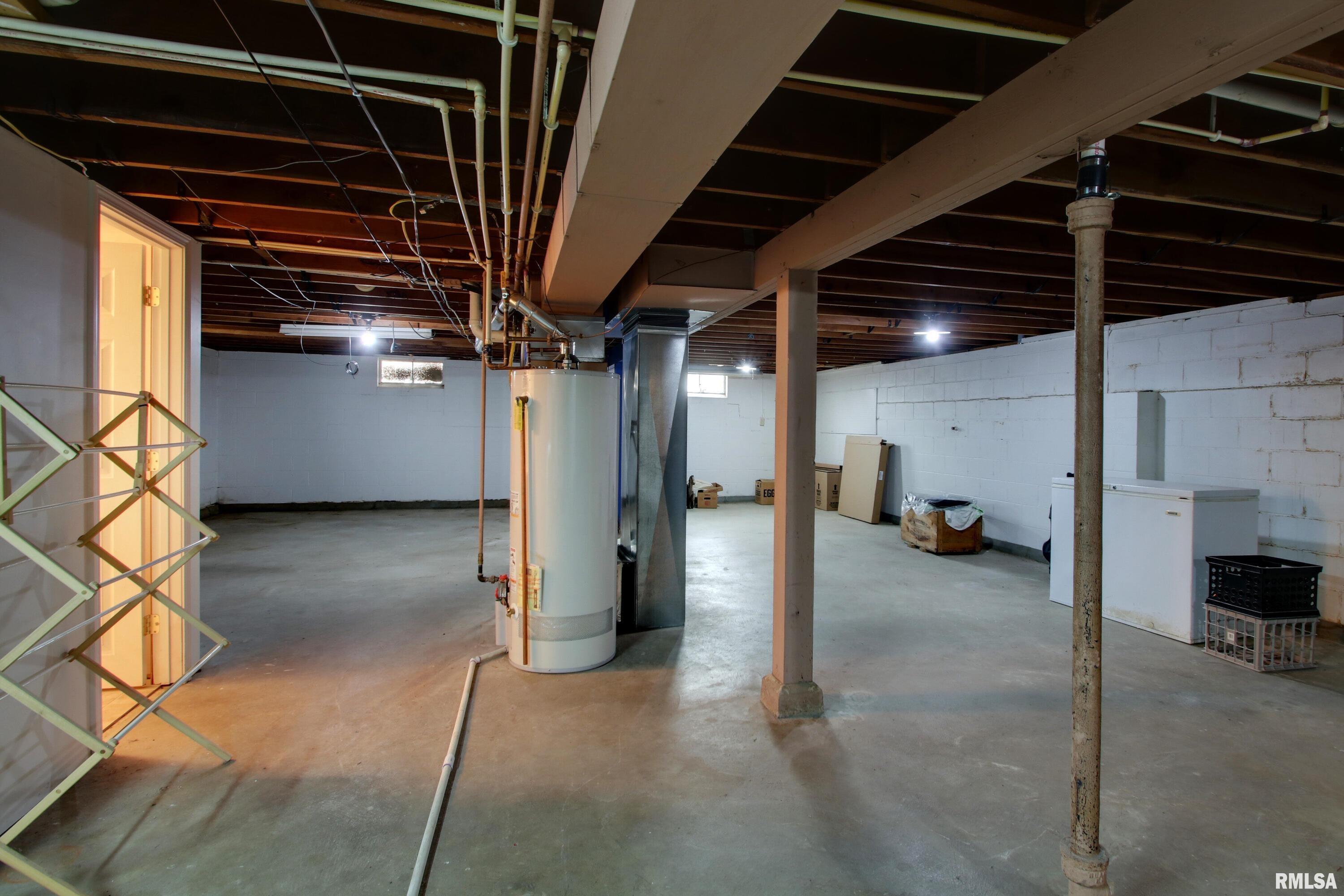 3213 Lawrence Road Quincy, IL 62301 - Photo 15 of 20 Gallery Image 15
