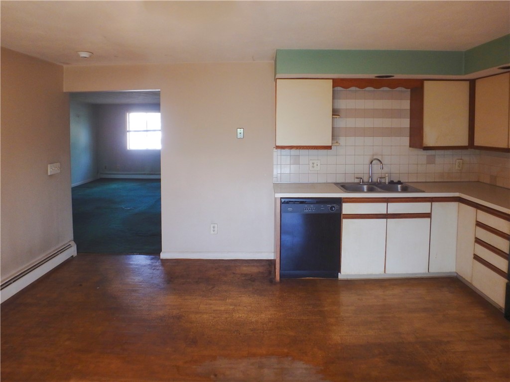 19 Warren Avenue, Unit 3 North Providence, RI 02911 - Photo 5 of 10