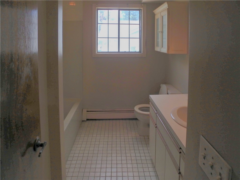 19 Warren Avenue, Unit 3 North Providence, RI 02911 - Photo 9 of 10