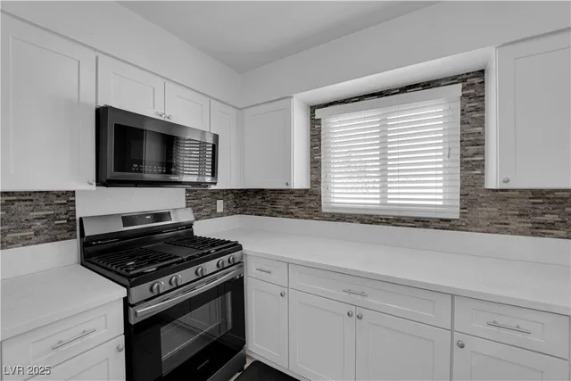 $1,925 | 842 Westminster Avenue, Las Vegas, NV 89119