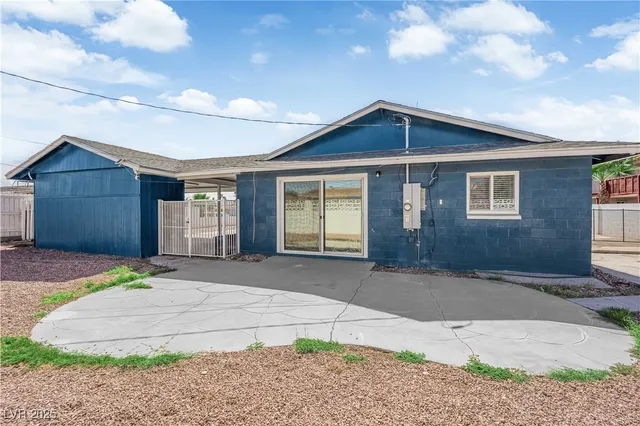 $1,925 | 842 Westminster Avenue, Las Vegas, NV 89119