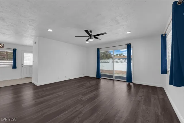 $1,925 | 842 Westminster Avenue, Las Vegas, NV 89119