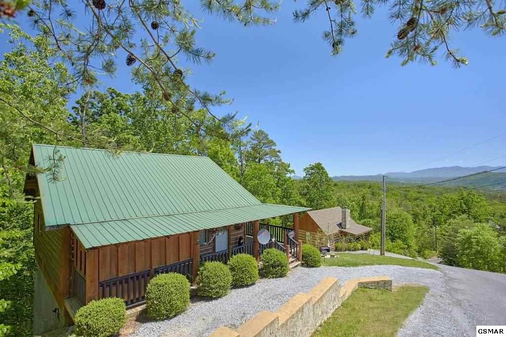 2116 Memory Way Sevierville, TN 37876 - Photo 4 of 16 a view of a backyard