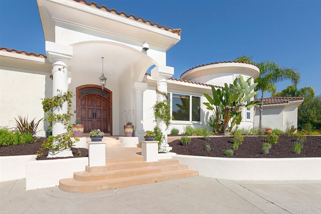 675 Rolling Hills Road Vista, CA 92081 - Photo 3 of 25 Gallery Image 3