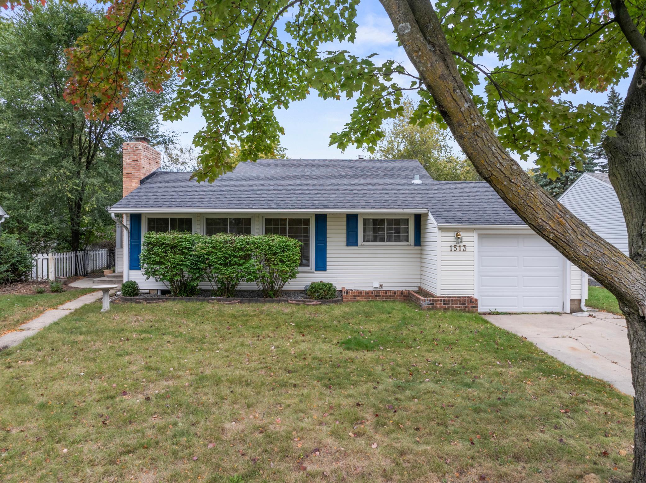 1513 Durand Court Southeast Rochester, MN 55904 - Photo 2 of 33