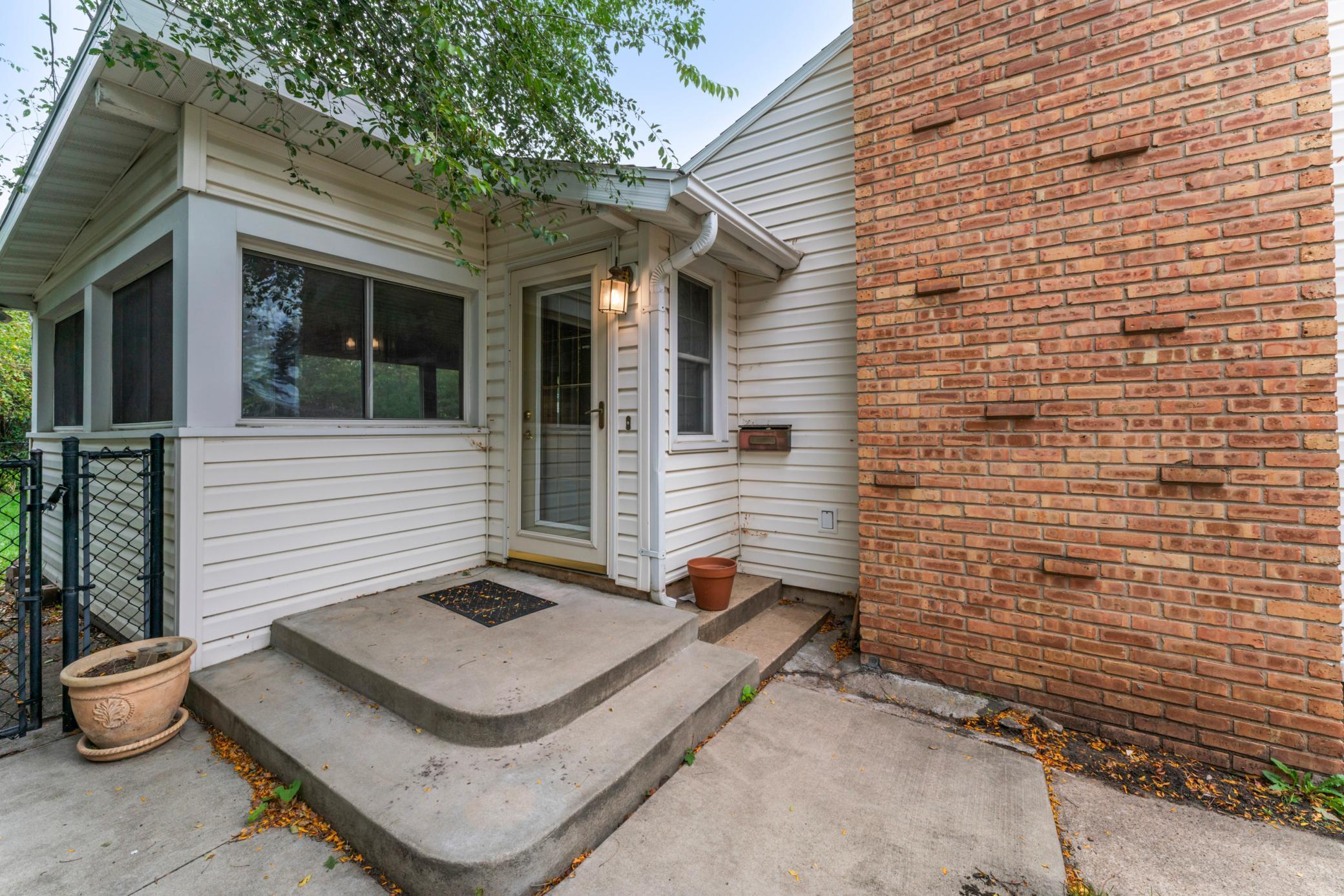 1513 Durand Court Southeast Rochester, MN 55904 - Photo 3 of 33