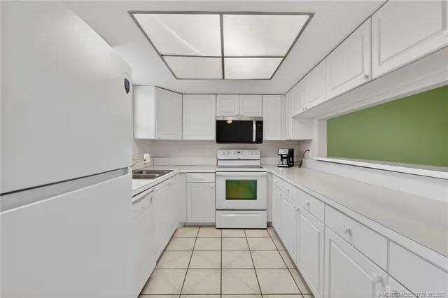 $145,000 | 2950 Southeast Ocean Boulevard, Unit 1357, Stuart, FL 34996