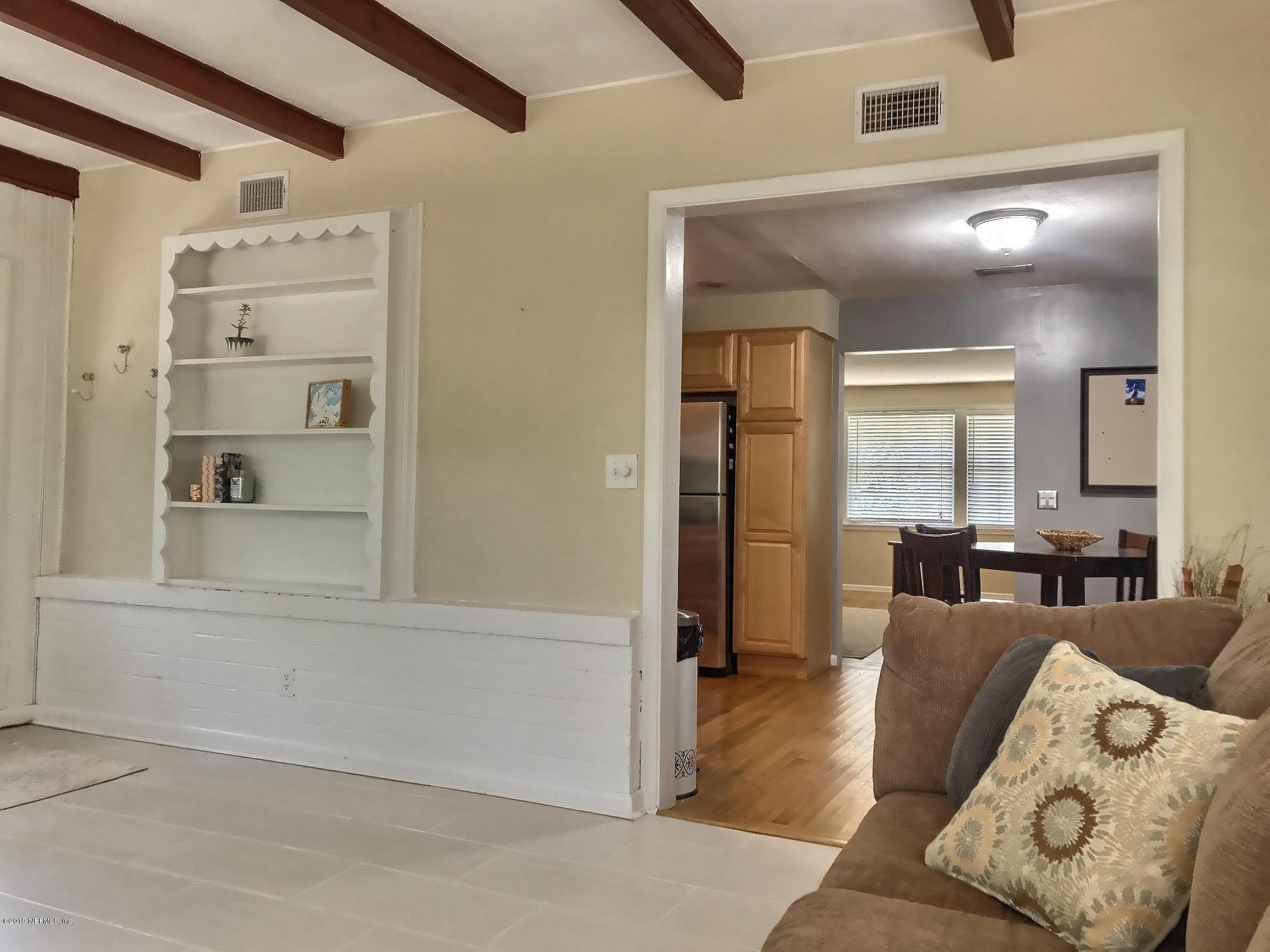 4631 Martingale Road Jacksonville, FL 32210 - Photo 5 of 27 a living room with furniture