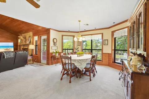 $860,000 | 300 Moss Oak Drive, Somerville, TX 77879