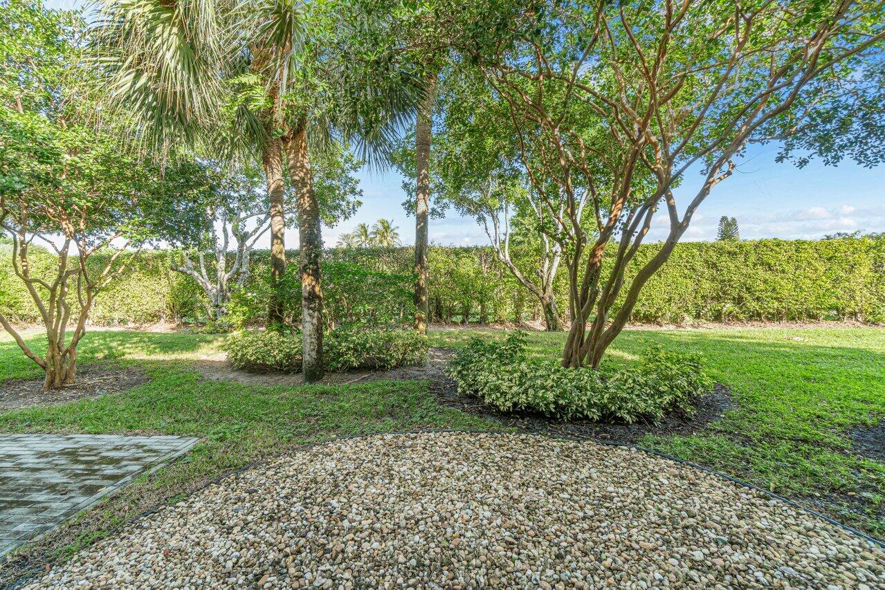6253 Graycliff Drive, Unit B Boca Raton, FL 33496 - Photo 27 of 29 Tranquil Back Area