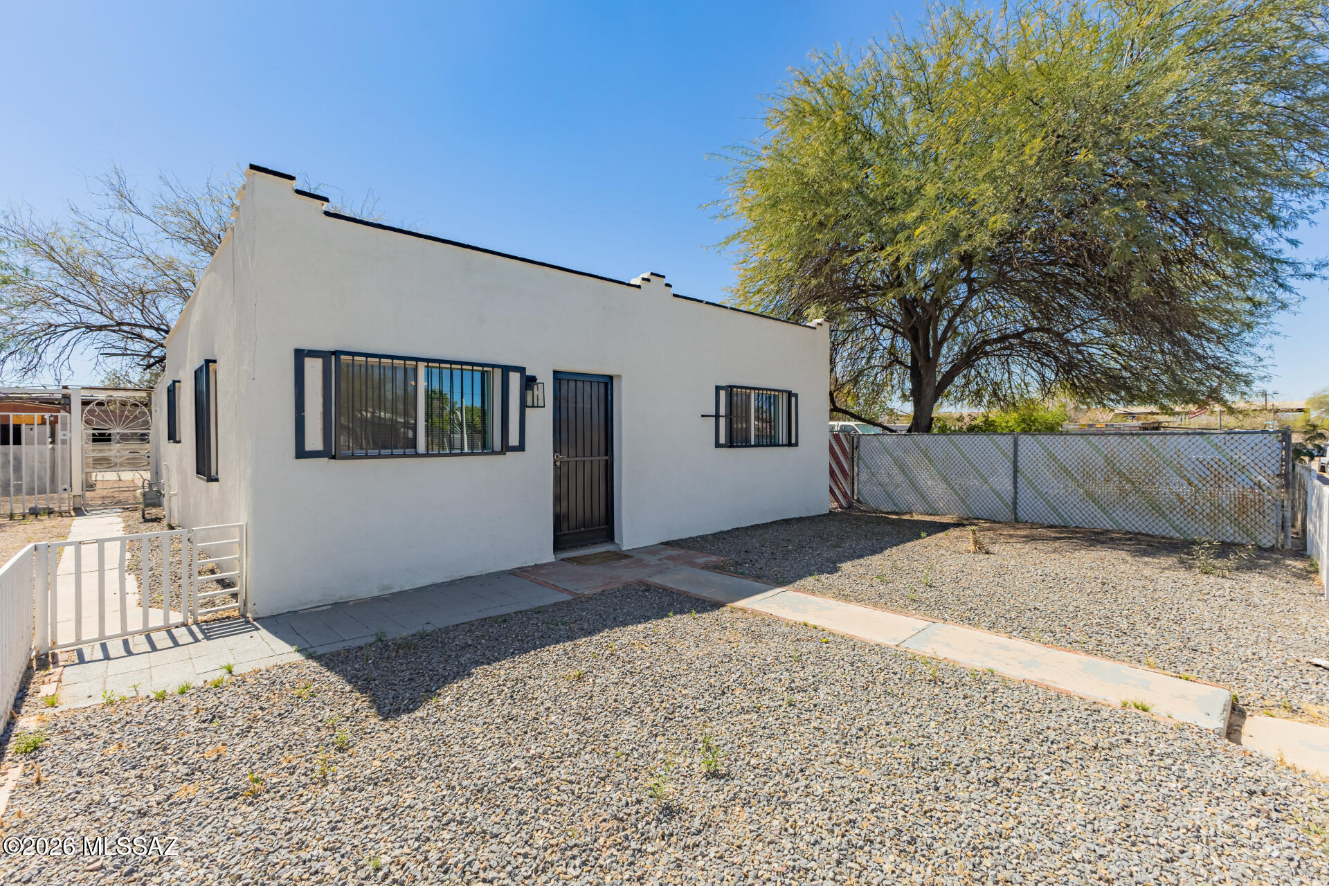 732 East 38th Street Tucson, AZ 85713 - Photo 2 of 31