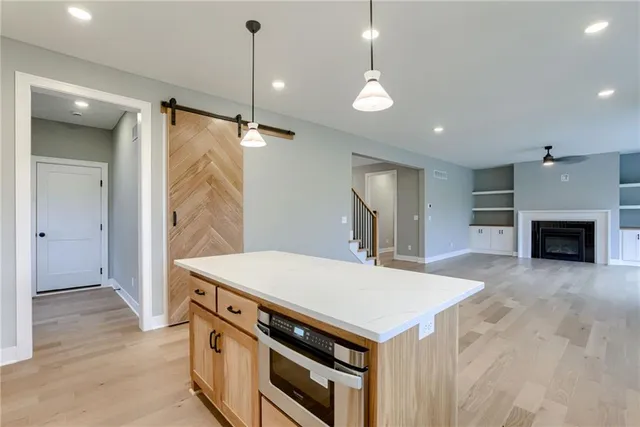 $549,999 | 1989 Longview Drive, Liberty, MO 64068