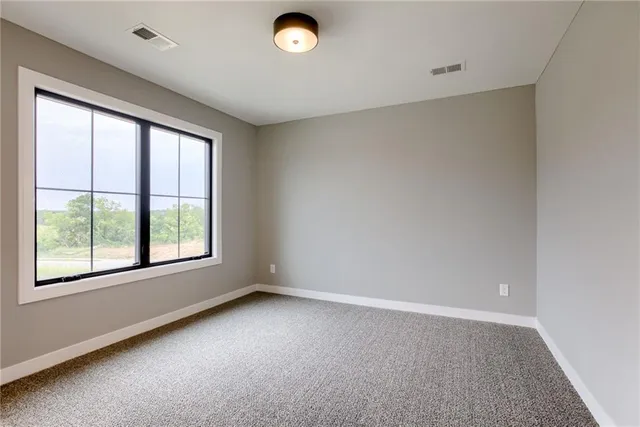 $544,999 | 1989 Longview Drive, Liberty, MO 64068