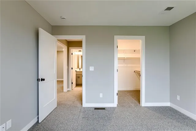 $544,999 | 1989 Longview Drive, Liberty, MO 64068