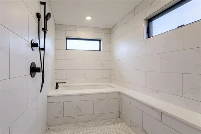 $544,999 | 1989 Longview Drive, Liberty, MO 64068