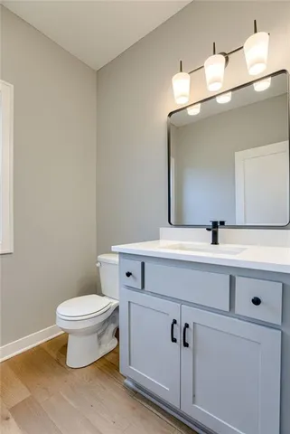 $549,999 | 1989 Longview Drive, Liberty, MO 64068