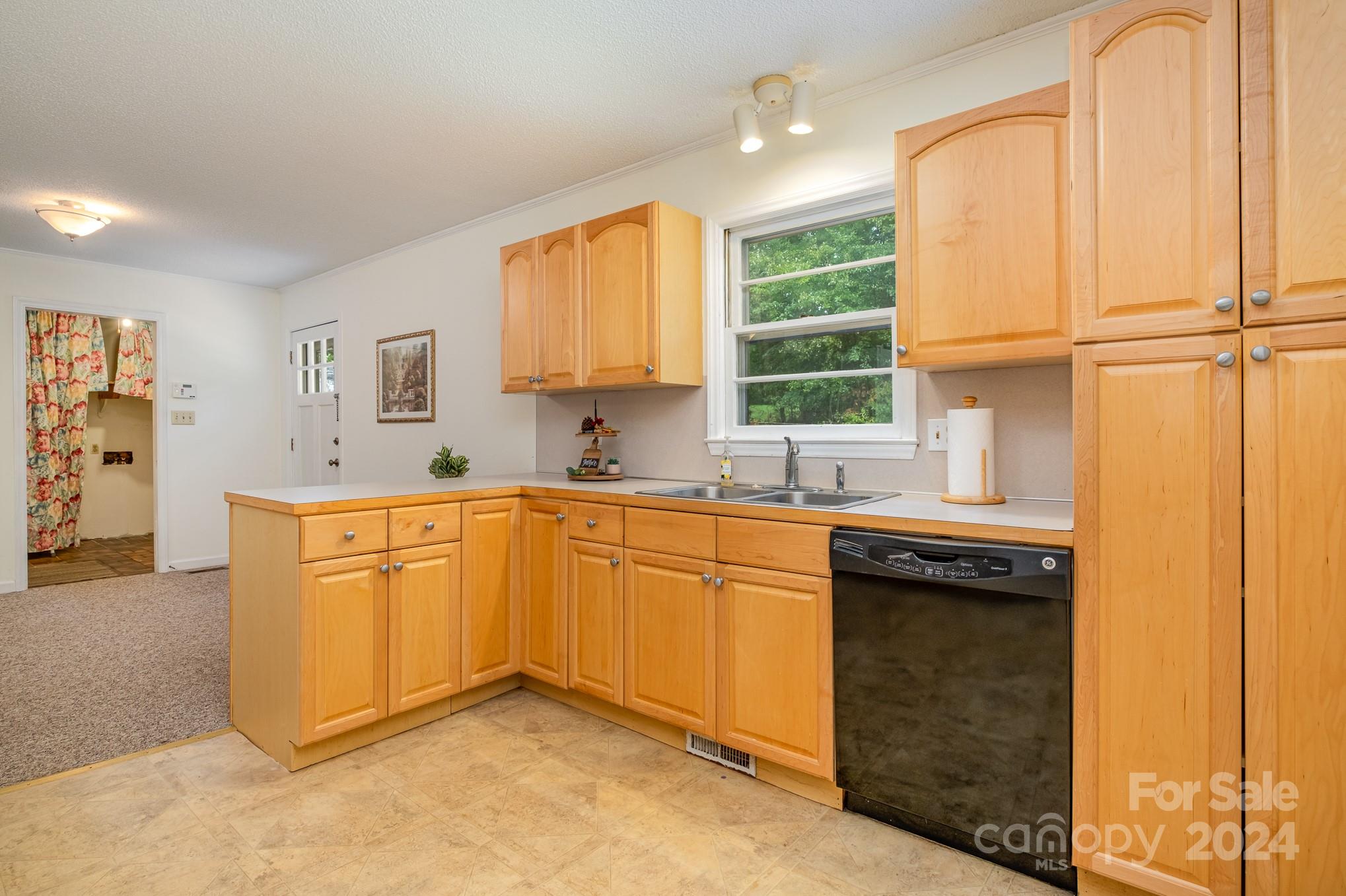 7683 Sifford Road Stanley, NC 28164 - Photo 5 of 34 Gallery Image 5