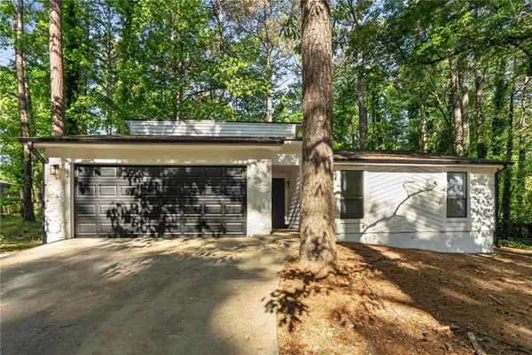 $1,799 | 3208 Berrong Way, Stone Mountain, GA 30087