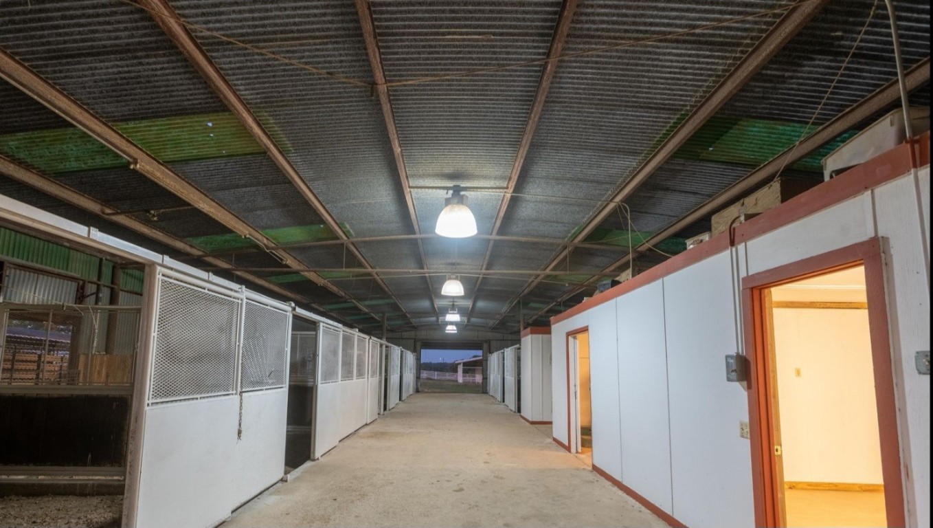 126 Abel Lane Elgin, TX 78621 - Photo 13 of 39