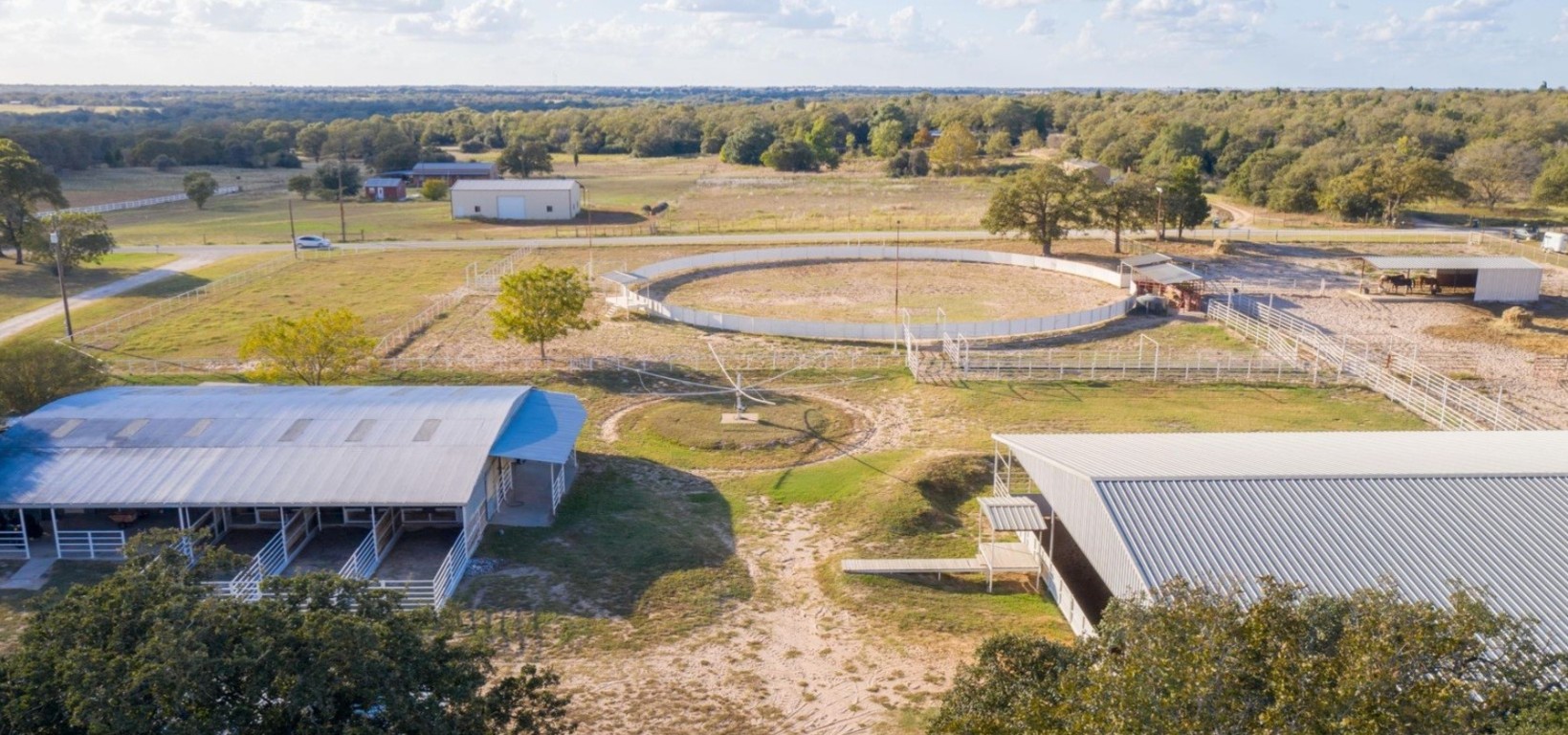 126 Abel Lane Elgin, TX 78621 - Photo 3 of 39