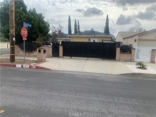 $975,000 | 13200 Wentworth Street, Arleta, CA 91331