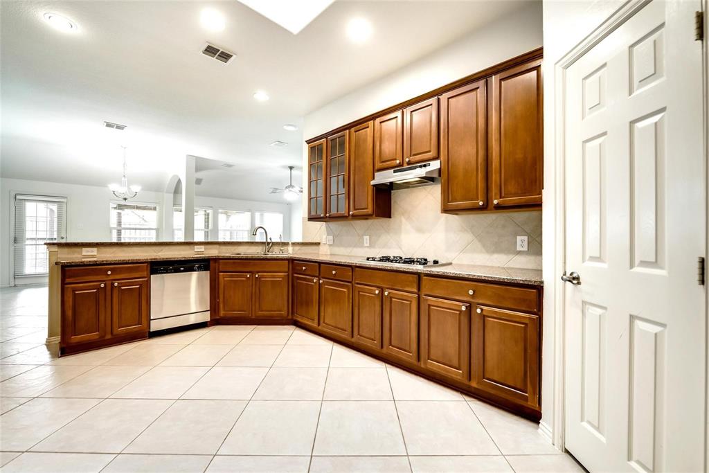 12518 Alfa Romeo Way Frisco, TX 75033 - Photo 15 of 25