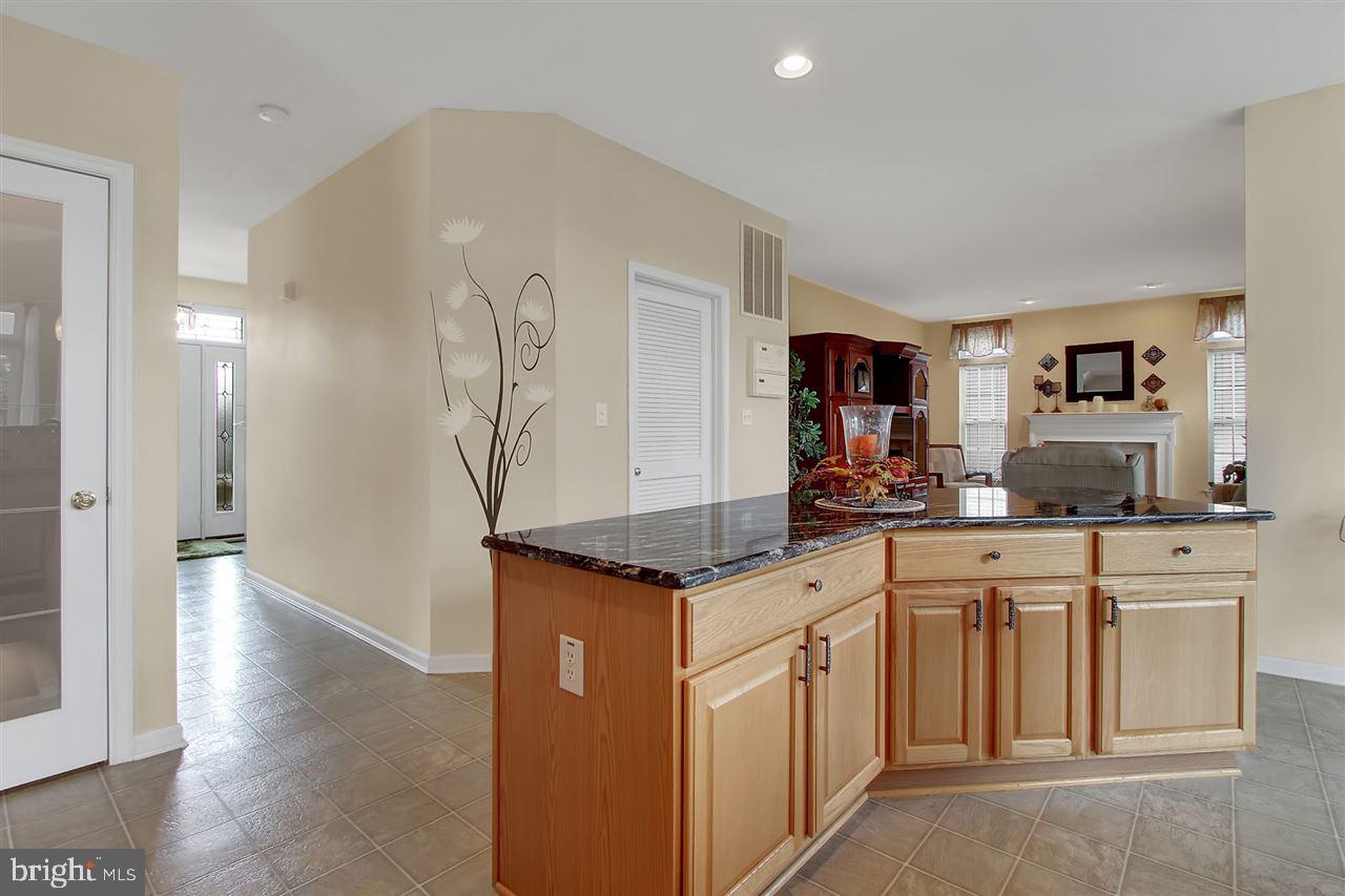 7571 Seneca Ridge Drive York, PA 17403 - Photo 8 of 36 Gallery Image 8
