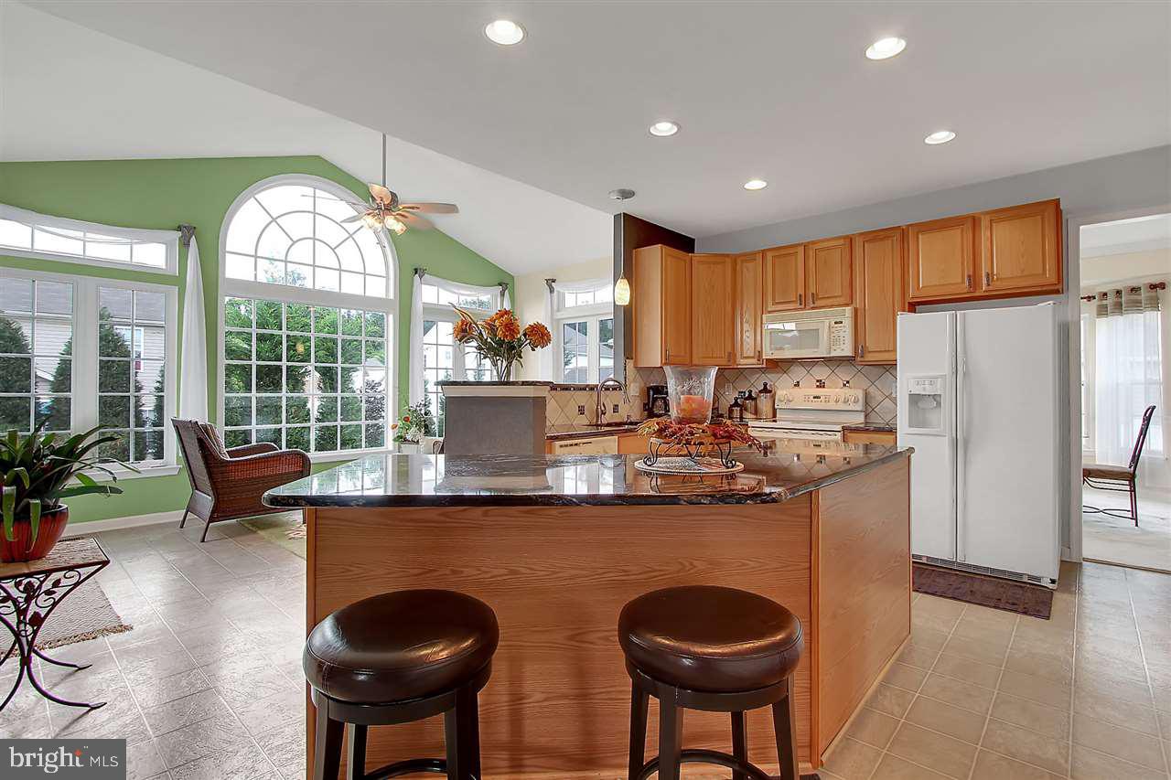 7571 Seneca Ridge Drive York, PA 17403 - Photo 10 of 36 Gallery Image 10