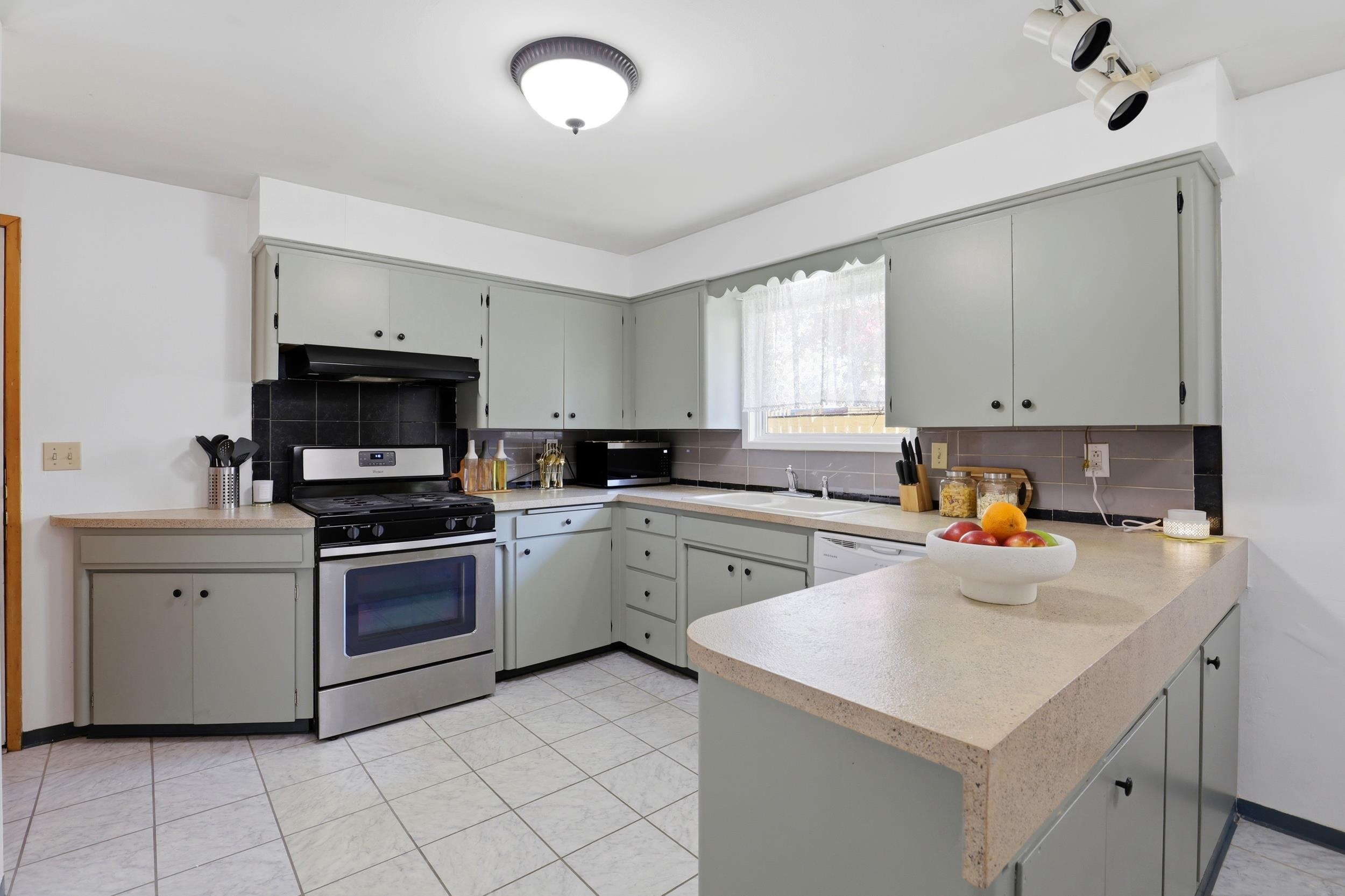 3510 West Indian Trail Road Spokane, WA 99208 - Photo 11 of 50
