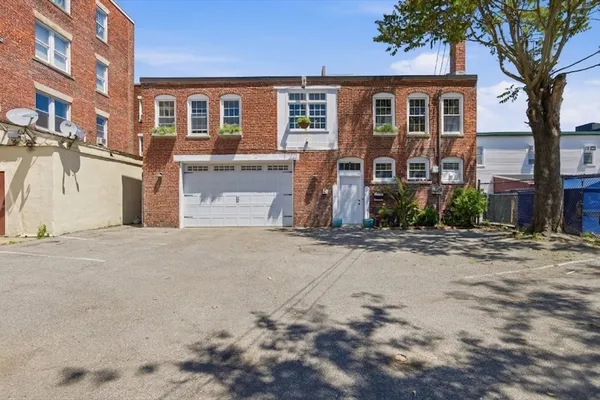 $799,900 | 55 Perkins Street, Salem, MA 01970