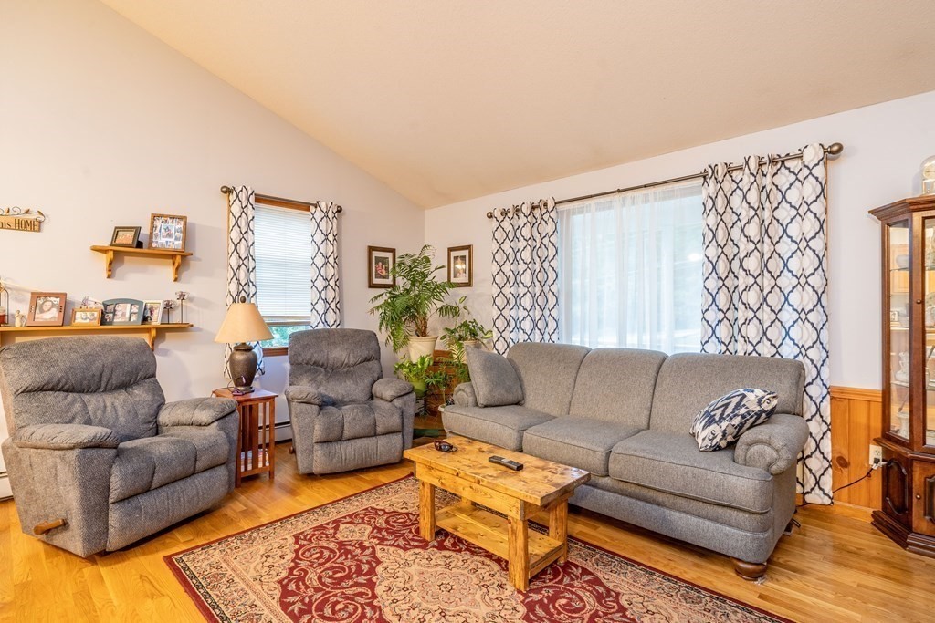 25 Brimfield Road Monson, MA 01057 - Photo 5 of 37