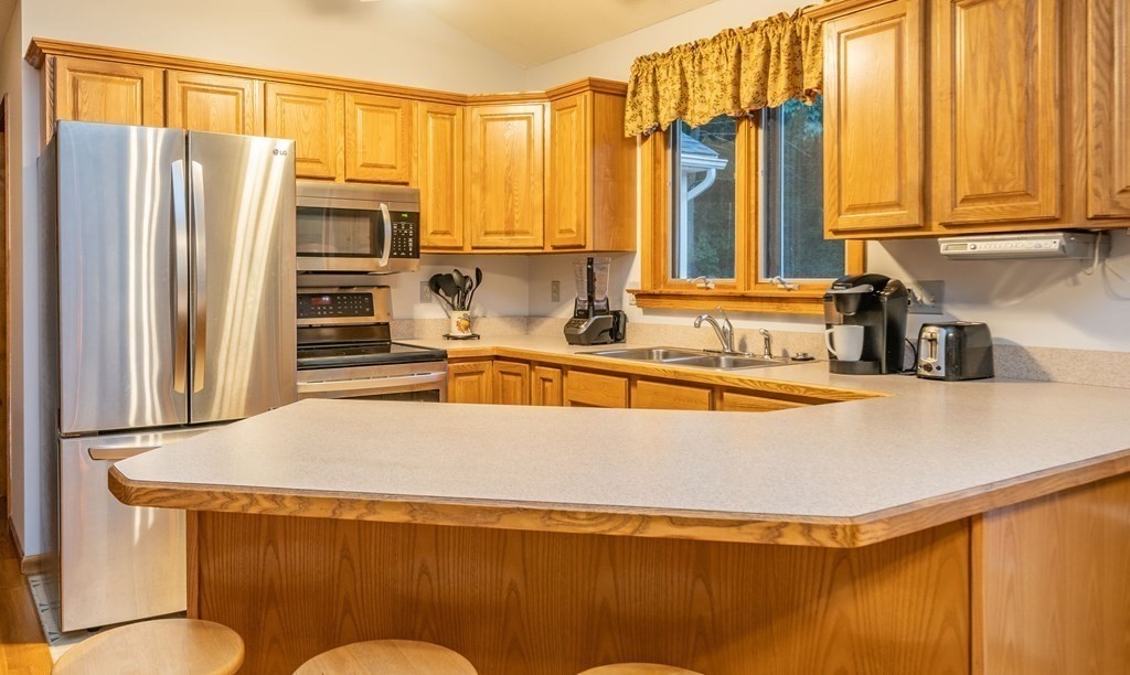 25 Brimfield Road Monson, MA 01057 - Photo 10 of 37