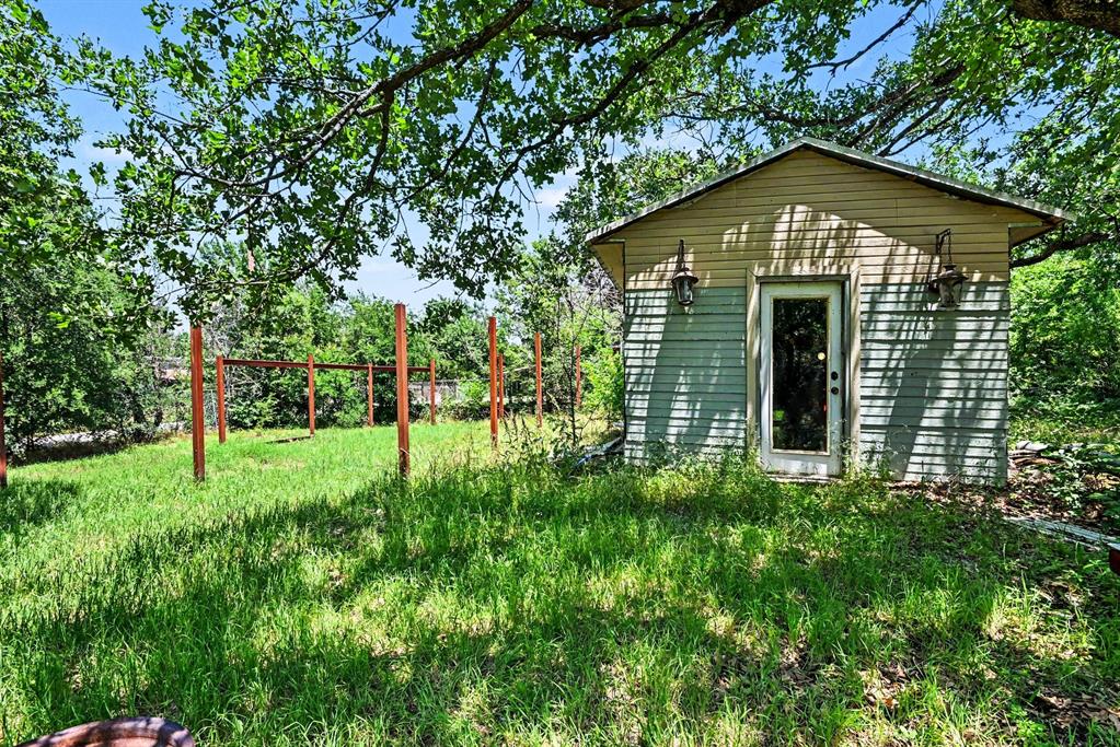 7184 Base Street Azle, TX 76020 - Photo 15 of 16