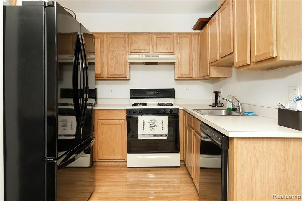 4300 Schaefer Road Dearborn, MI 48126 - Photo 8 of 18