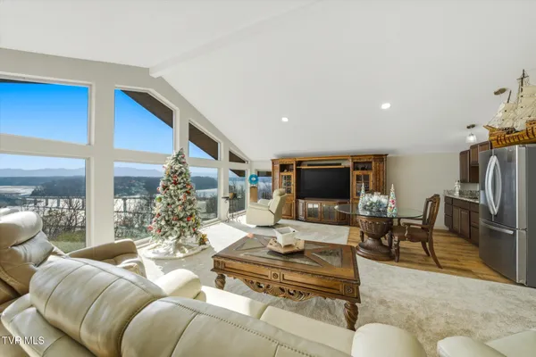 $3,500,000 | 260 Highway 113, White Pine, TN 37890