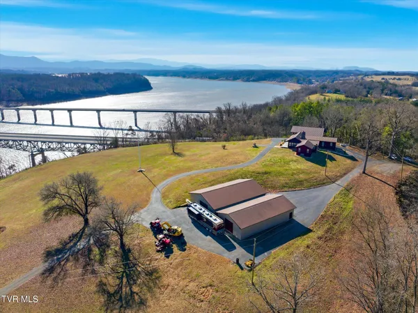 $3,500,000 | 260 Highway 113, White Pine, TN 37890