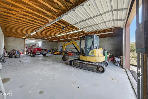 $3,500,000 | 260 Highway 113, White Pine, TN 37890