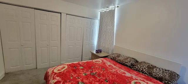 $180,000 | 2501 West Touhy Avenue, Unit 107, Chicago, IL 60645