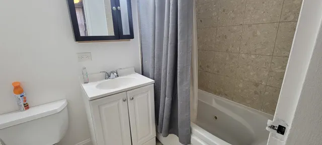 $180,000 | 2501 West Touhy Avenue, Unit 107, Chicago, IL 60645