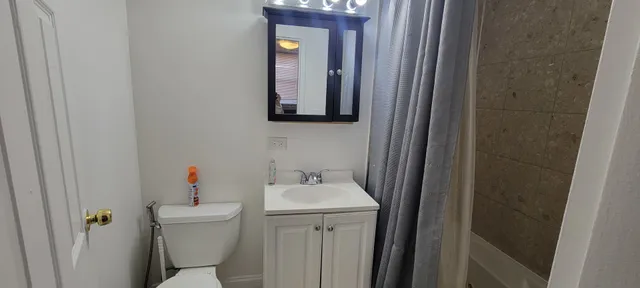 $180,000 | 2501 West Touhy Avenue, Unit 107, Chicago, IL 60645