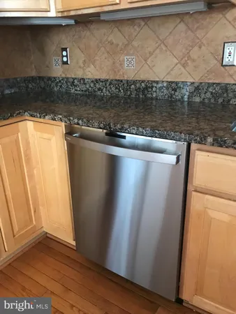 a close view of sink and tap