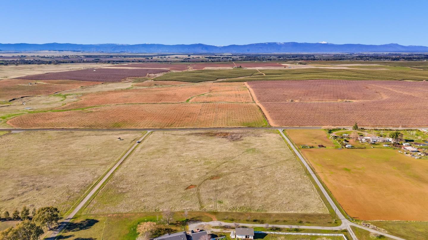 24525 Rowland Lane Corning, CA 96021 - Photo 7 of 13