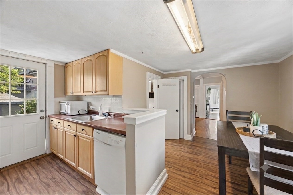 49 Felton Street Hudson, MA 01749 - Photo 26 of 41