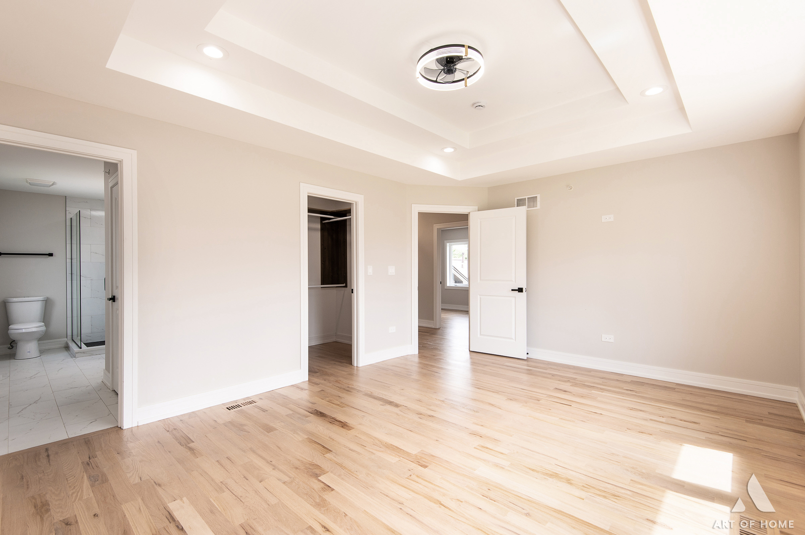 7951 West 73rd Place Bridgeview, IL 60455 - Photo 25 of 41 a view of an empty room and wooden floor